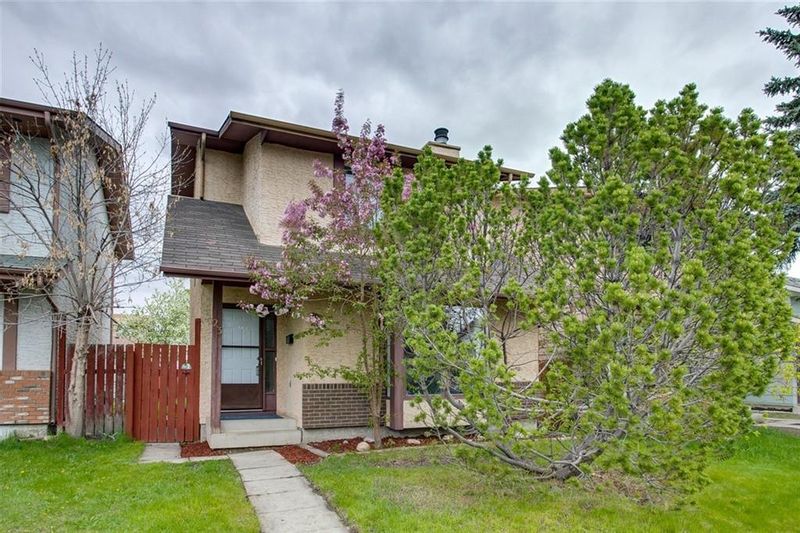 FEATURED LISTING: 23 SUNVALE Court Southeast Calgary