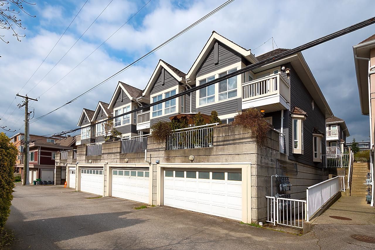 Photo 35: Photos: 109 209 E 6TH STREET in North Vancouver: Lower Lonsdale Townhouse for sale : MLS®# R2670748
