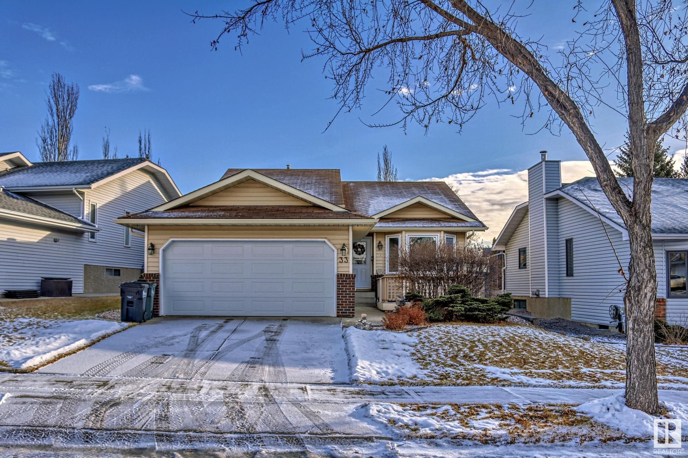 Main Photo: 33 HIGHCLIFF Point: Sherwood Park House for sale : MLS®# E4368064