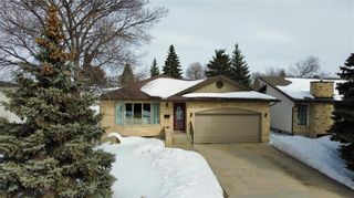 Photo 3: 7 Carrie Cove in Winnipeg: North Kildonan Residential for sale (3G)  : MLS®# 202304583