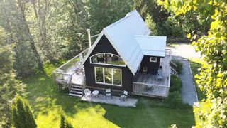 Photo 3: 4450-4452 Uphill Rd in Duncan: Du Cowichan Station/Glenora House for sale : MLS®# 926873