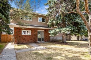 Photo 2: 2715 48 Avenue NW in Calgary: Charleswood Detached for sale : MLS®# A2128111