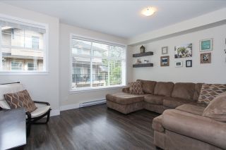 Photo 3: 27 20967 76 Avenue in Langley: Willoughby Heights Townhouse for sale in "Nature's Walk" : MLS®# R2084470
