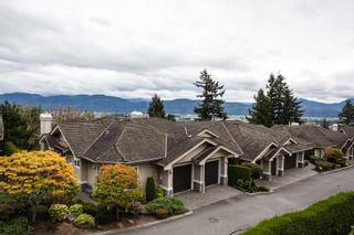 Photo 2: 27 35537 EAGLE MOUNTAIN Drive in Abbotsford: Abbotsford East Townhouse for sale in "Eaton Place" : MLS®# R2105071