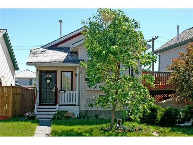 Main Photo: 14536 MT MCKENZIE Drive SE in CALGARY: McKenzie Lake Residential Detached Single Family for sale (Calgary)  : MLS®# C3435697