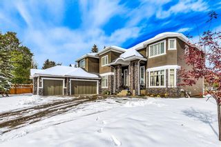 Photo 2: 8810 9 Avenue SW in Calgary: West Springs Detached for sale : MLS®# C4210102