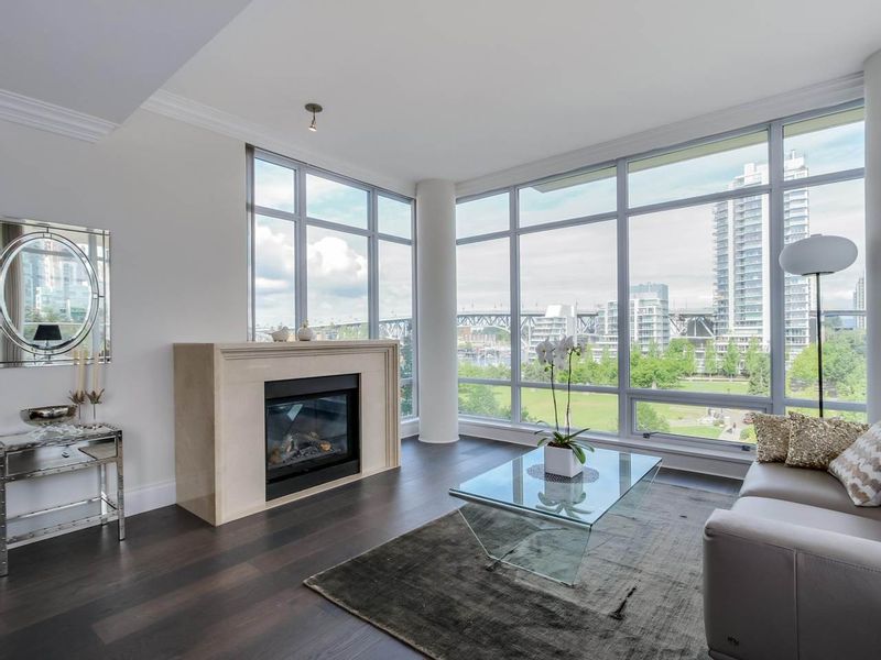 FEATURED LISTING: 803 - 428 BEACH Crescent Vancouver