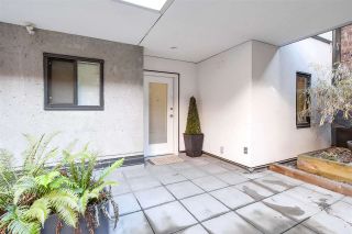 Photo 11: 207 370 CARRALL Street in Vancouver: Downtown VE Condo for sale in "21 DOORS" (Vancouver East)  : MLS®# R2211876