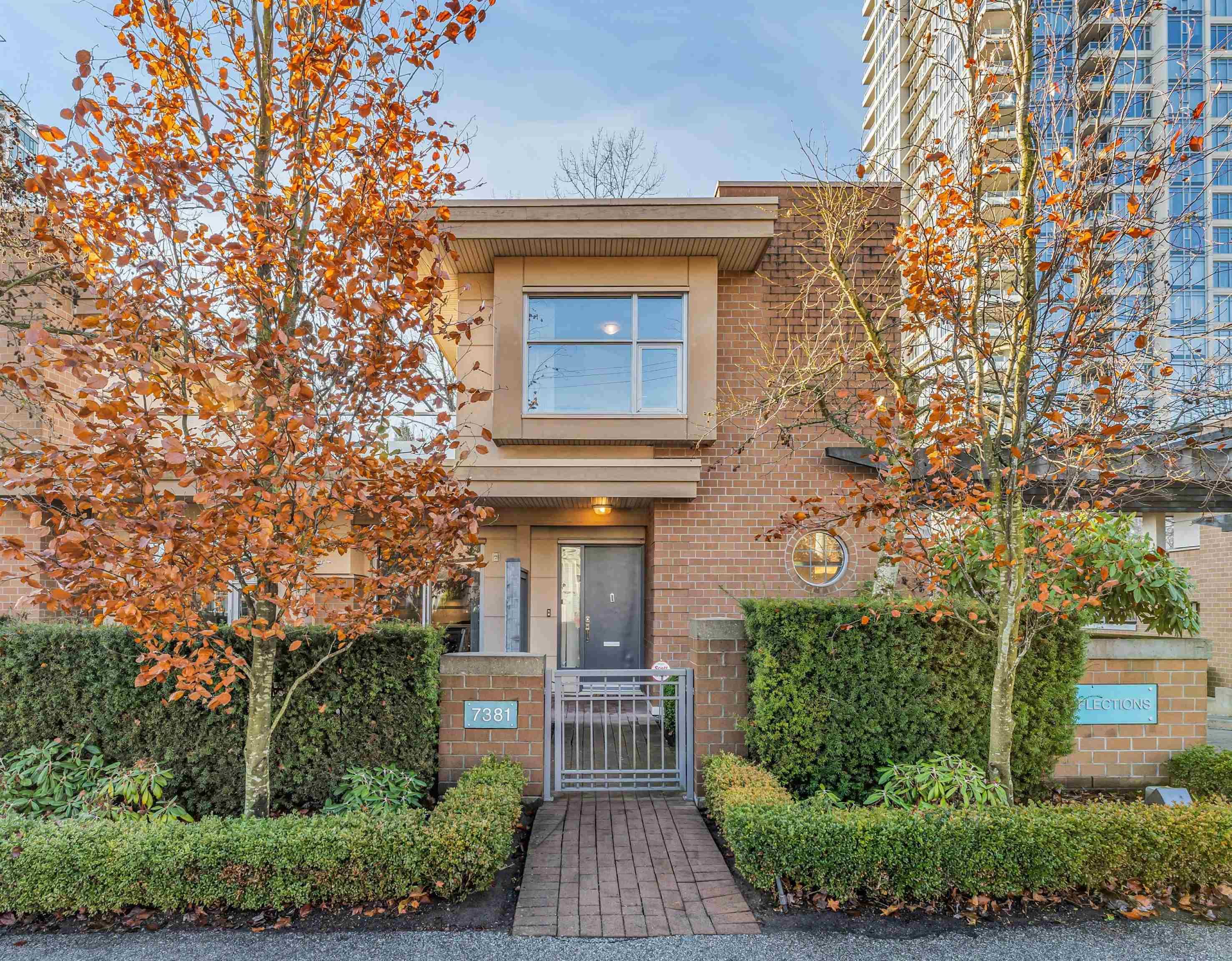 Main Photo: 7381 18TH Street in Burnaby: Edmonds BE Townhouse for sale in "Reflextions" (Burnaby East)  : MLS®# R2743715