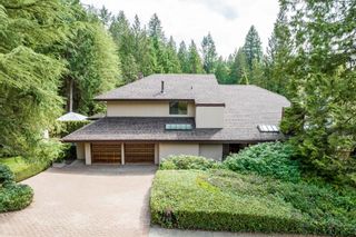 Photo 1: 5596 HUCKLEBERRY Lane in North Vancouver: Grouse Woods House for sale : MLS®# R2774507
