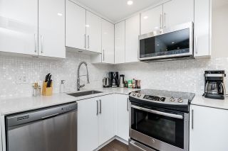 Photo 10: 1004 650 16TH Street in West Vancouver: Ambleside Condo for sale : MLS®# R2872924
