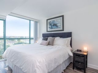 Photo 14: 802 2733 CHANDLERY Place in Vancouver: South Marine Condo for sale in "THE RIVER DANCE" (Vancouver East)  : MLS®# R2493503