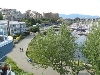 Photo 5: 407 1551 Mariner Walk in Vancouver: Condo for sale : MLS®# V966325