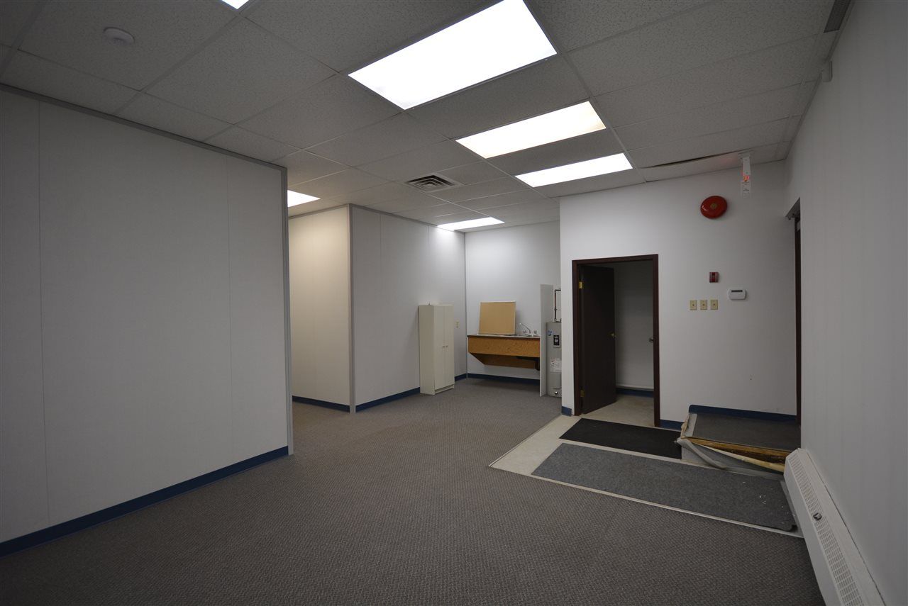 Photo 16: Photos: 9912 100 Avenue in Fort St. John: Fort St. John - City NE Office for lease : MLS®# C8035907