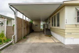 Photo 2: 119 201 CAYER Street in Coquitlam: Maillardville Manufactured Home for sale in "WILDWOOD PARK" : MLS®# R2435330