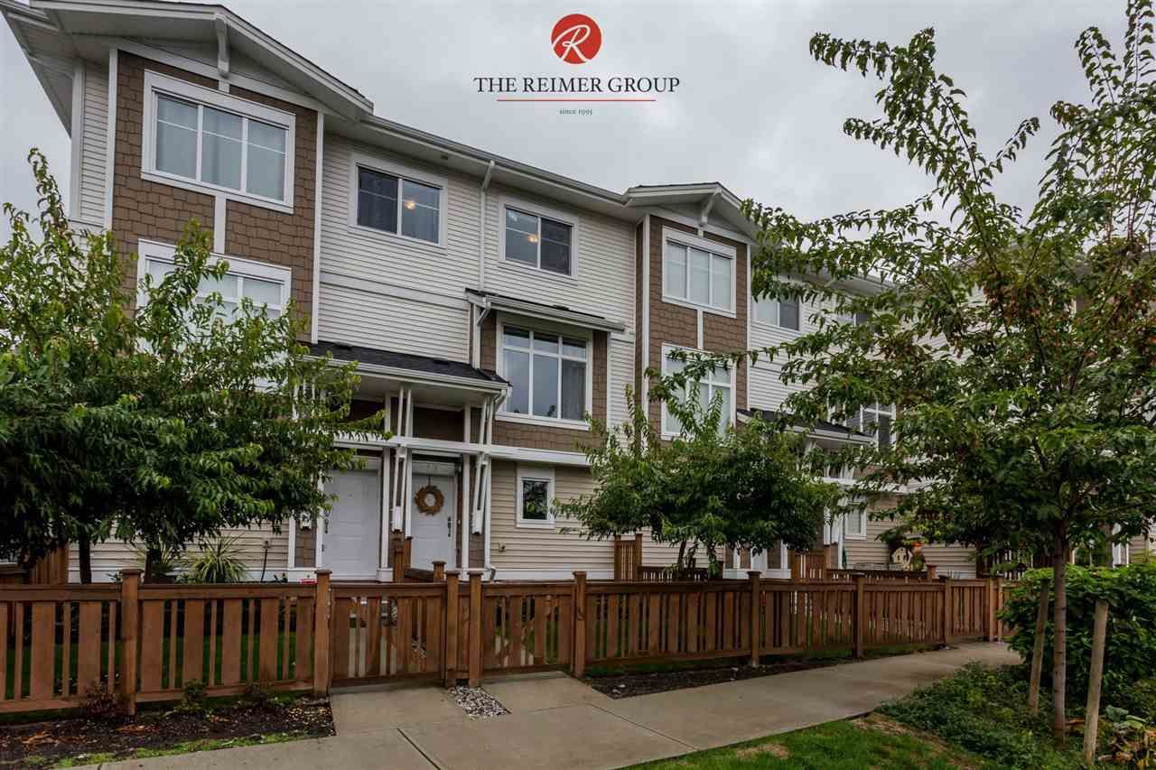 Main Photo: 42 19433 68 Avenue in Surrey: Clayton Townhouse for sale (Cloverdale)  : MLS®# R2114055