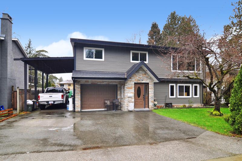 FEATURED LISTING: 20579 48 Avenue Langley