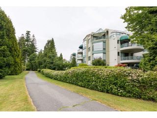 Photo 2: 206 1705 MARTIN Drive in Surrey: Sunnyside Park Surrey Condo for sale in "Southwynd" (South Surrey White Rock)  : MLS®# R2288568