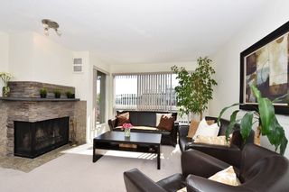 Photo 2: 2209 ALDER Street in Vancouver: Fairview VW Townhouse for sale (Vancouver West)  : MLS®# R2069588