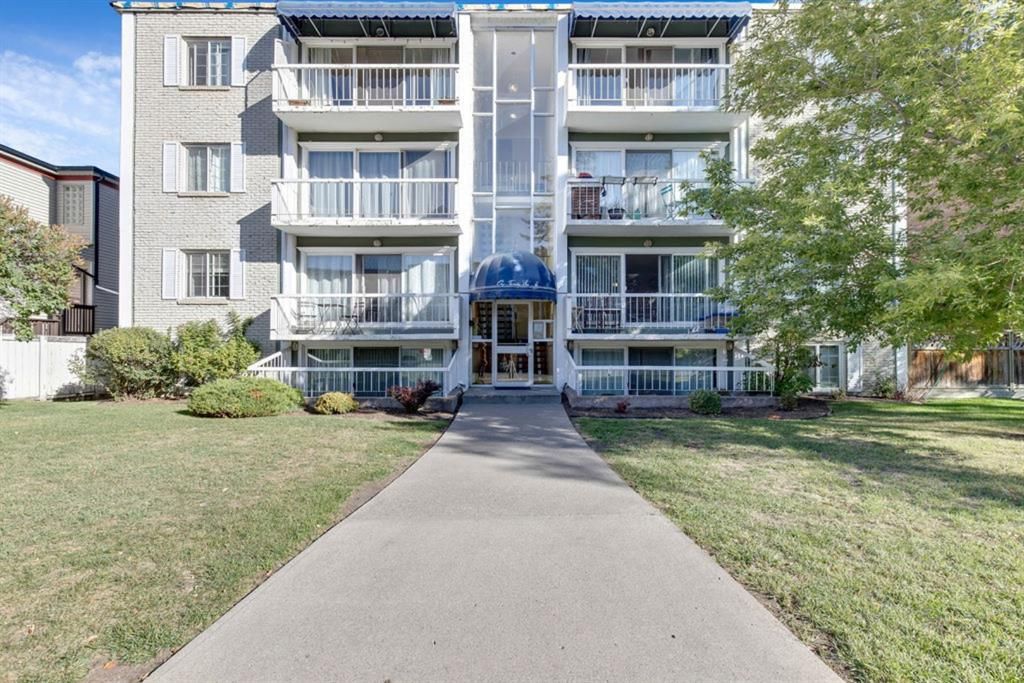 Main Photo: 301 126 24 Avenue SW in Calgary: Mission Apartment for sale : MLS®# A1203016