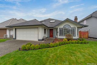 Photo 2: 6288 CRESCENT Place in Delta: Holly House for sale (Ladner)  : MLS®# R2668641