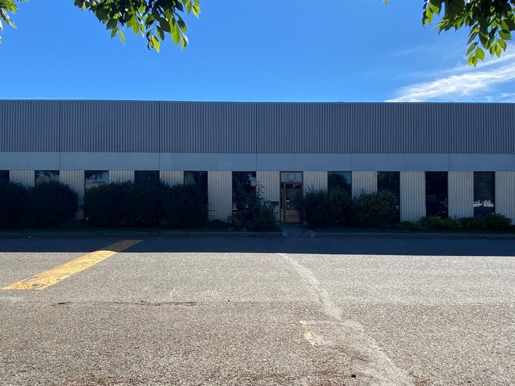 Main Photo: 4&5 415 60 Avenue SE in Calgary: Manchester Industrial Warehouse for lease : MLS®# A1206062