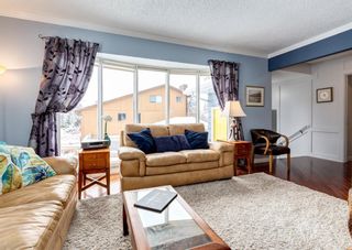 Photo 5: 47 Dalcastle Way NW in Calgary: Dalhousie Detached for sale : MLS®# A1177731