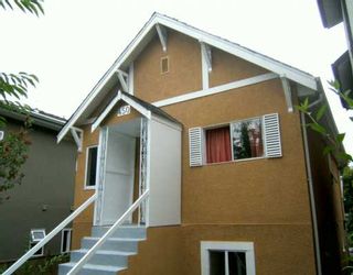 Photo 1: 450 E 22ND AV in Vancouver: Fraser VE House for sale in "CEDAR COTTAGE" (Vancouver East)  : MLS®# V601114