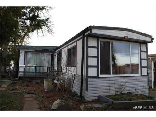 Main Photo: 36 1393 Craigflower Rd in VICTORIA: VR Glentana Manufactured Home for sale (View Royal)  : MLS®# 752982