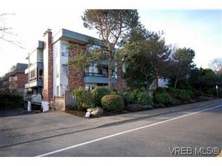 Photo 1: 106-1725 Cedar Hill Road in VICTORIA: SE Mt Tolmie Residential for sale (Saanich East)  : MLS®# 296831