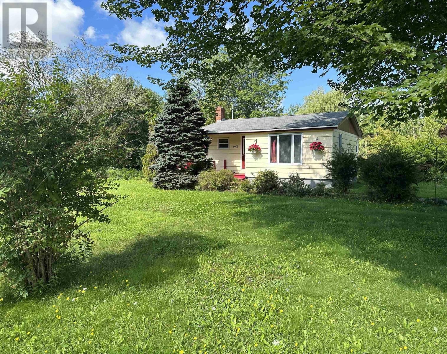 Main Photo: 6606 Highway 3 in Western Shore: House for sale : MLS®# 202317788