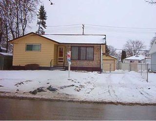 Photo 1: 267 SPRINGFIELD Road in Winnipeg: North Kildonan Single Family Detached for sale (North East Winnipeg)  : MLS®# 2513365