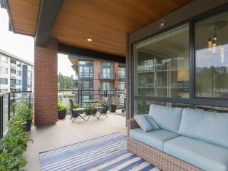 Photo 20: 408 733 W 3RD Street in North Vancouver: Harbourside Condo for sale in "THE SHORE" : MLS®# R2424919