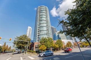 Photo 2: 2108 6088 WILLINGDON Avenue in Burnaby: Metrotown Condo for sale in "Crystal Residences" (Burnaby South)  : MLS®# R2725906