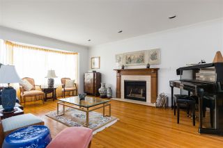 Photo 2: 366 W 26TH Avenue in Vancouver: Cambie House for sale (Vancouver West)  : MLS®# R2449624