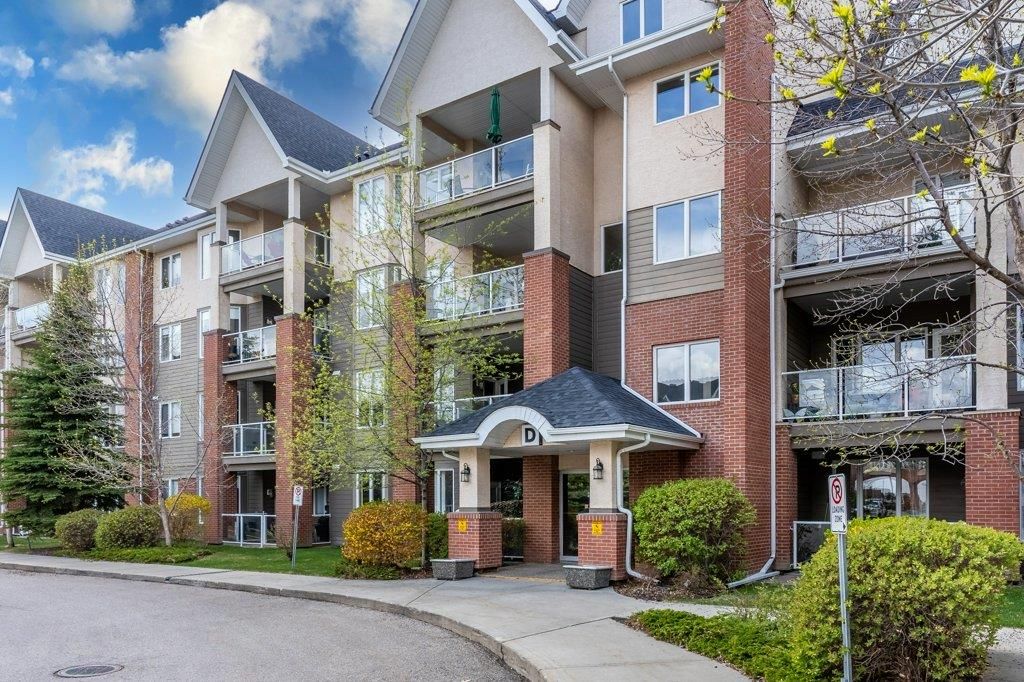 Main Photo: 354 15 Everstone Drive SW in Calgary: Evergreen Apartment for sale : MLS®# A2048203