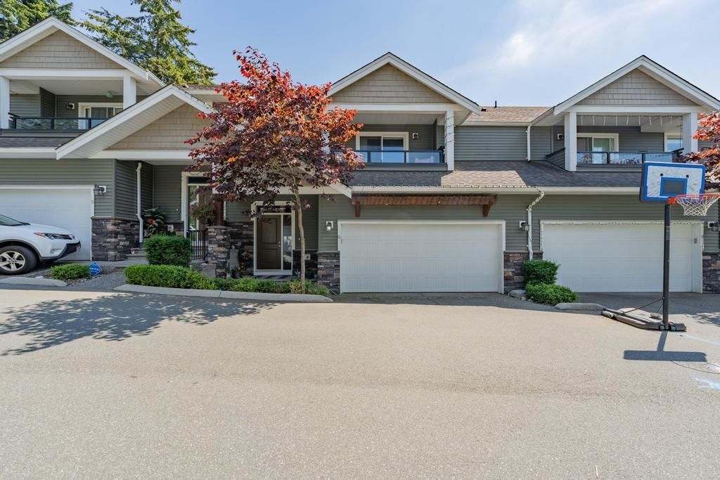 Main Photo: 10 34130 OLD YALE Road in Abbotsford: Central Abbotsford Townhouse for sale in "Arbour Ridge" : MLS®# R2704671