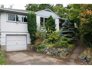 Photo 1: 631 Cowper St in VICTORIA: SW Gorge House for sale (Saanich West)  : MLS®# 666883