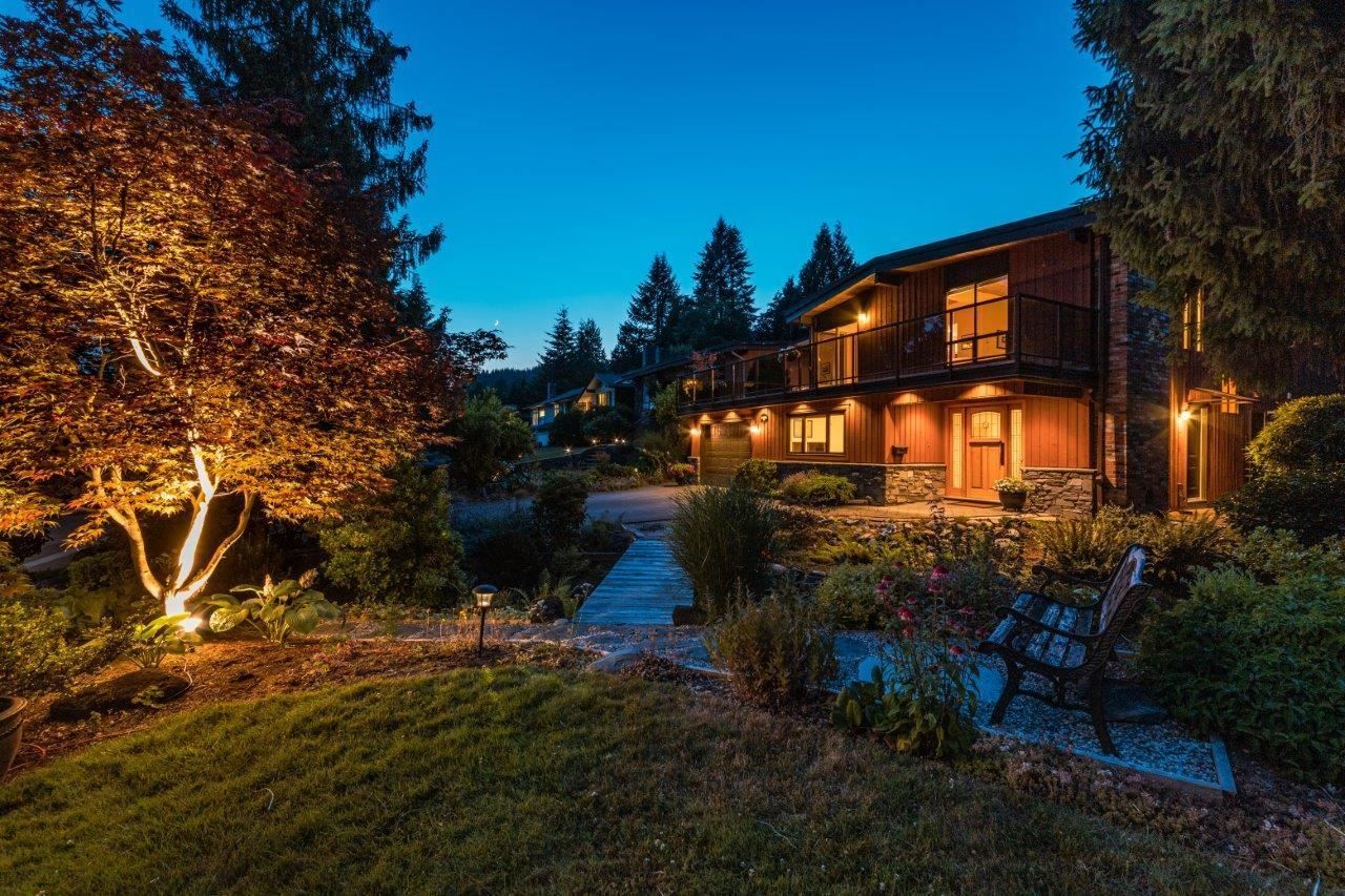 Main Photo: 1386 DOVERCOURT ROAD in : Lynn Valley House for sale : MLS®# R2601068