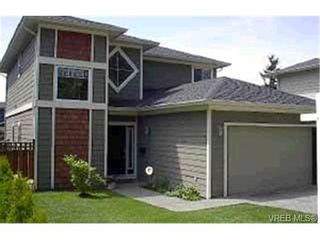 Photo 1: 4134 Rockhome Gdns in VICTORIA: SE High Quadra House for sale (Saanich East)  : MLS®# 312308