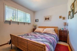 Photo 21: 2589 Cook St in Victoria: Vi Fernwood House for sale : MLS®# 883043
