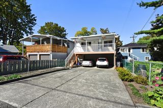 Photo 19: 126 E 18TH Avenue in Vancouver: Main House for sale in "MAIN" (Vancouver East)  : MLS®# V1143362