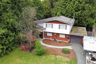 Photo 2: 19913 43A Avenue in Langley: Brookswood Langley House for sale : MLS®# R2693310