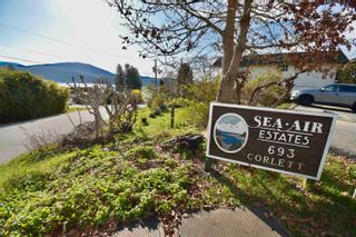 Photo 1: 4 693 CORLETT Road in Gibsons: Gibsons & Area Townhouse for sale in "Sea Air Estates" (Sunshine Coast)  : MLS®# R2865595