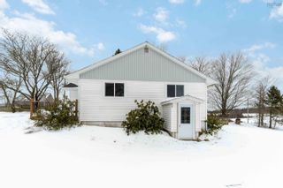 Photo 2: 23 Smiley Lane in Newport: Hants County Residential for sale (Annapolis Valley)  : MLS®# 202303660