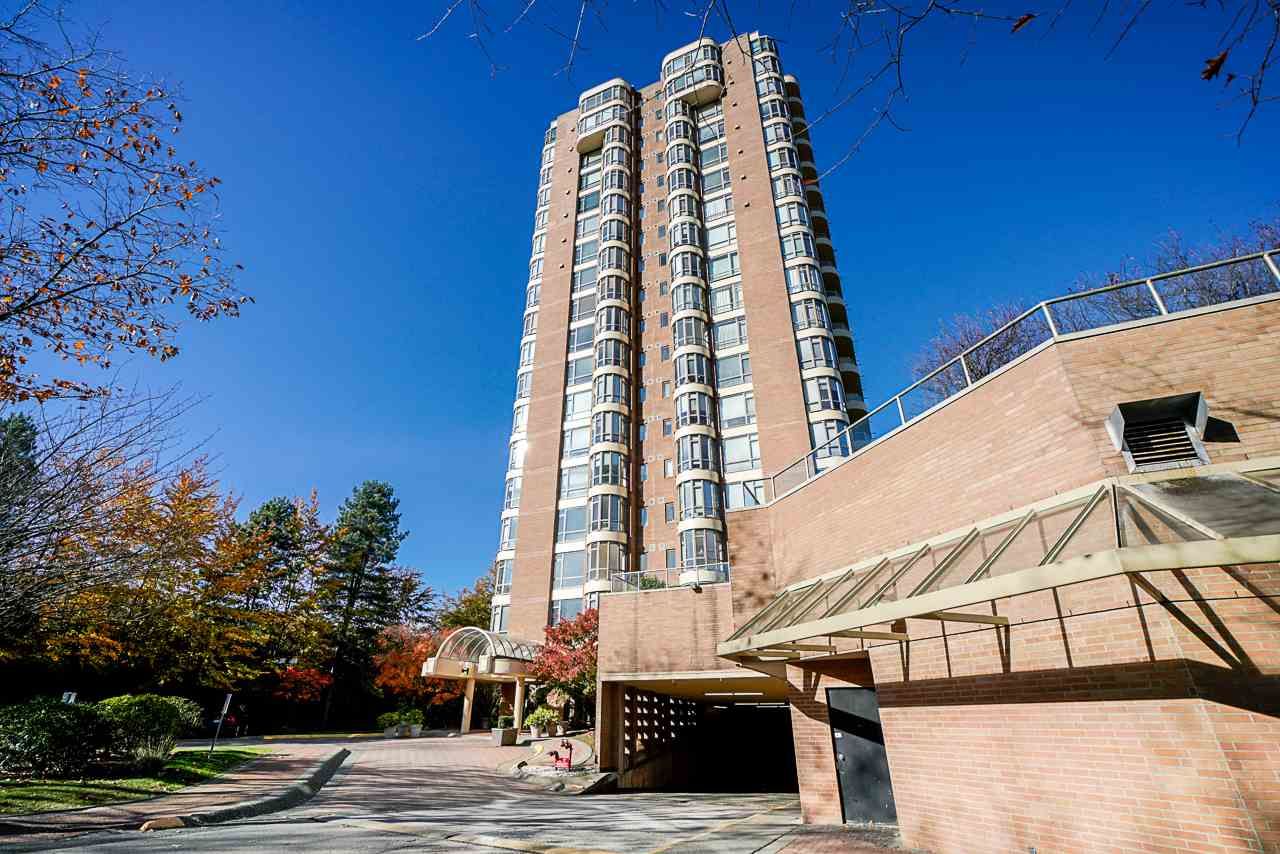 Main Photo: 1103 5967 WILSON Avenue in Burnaby: Metrotown Condo for sale in "PLACE MERIDIAN" (Burnaby South)  : MLS®# R2416441