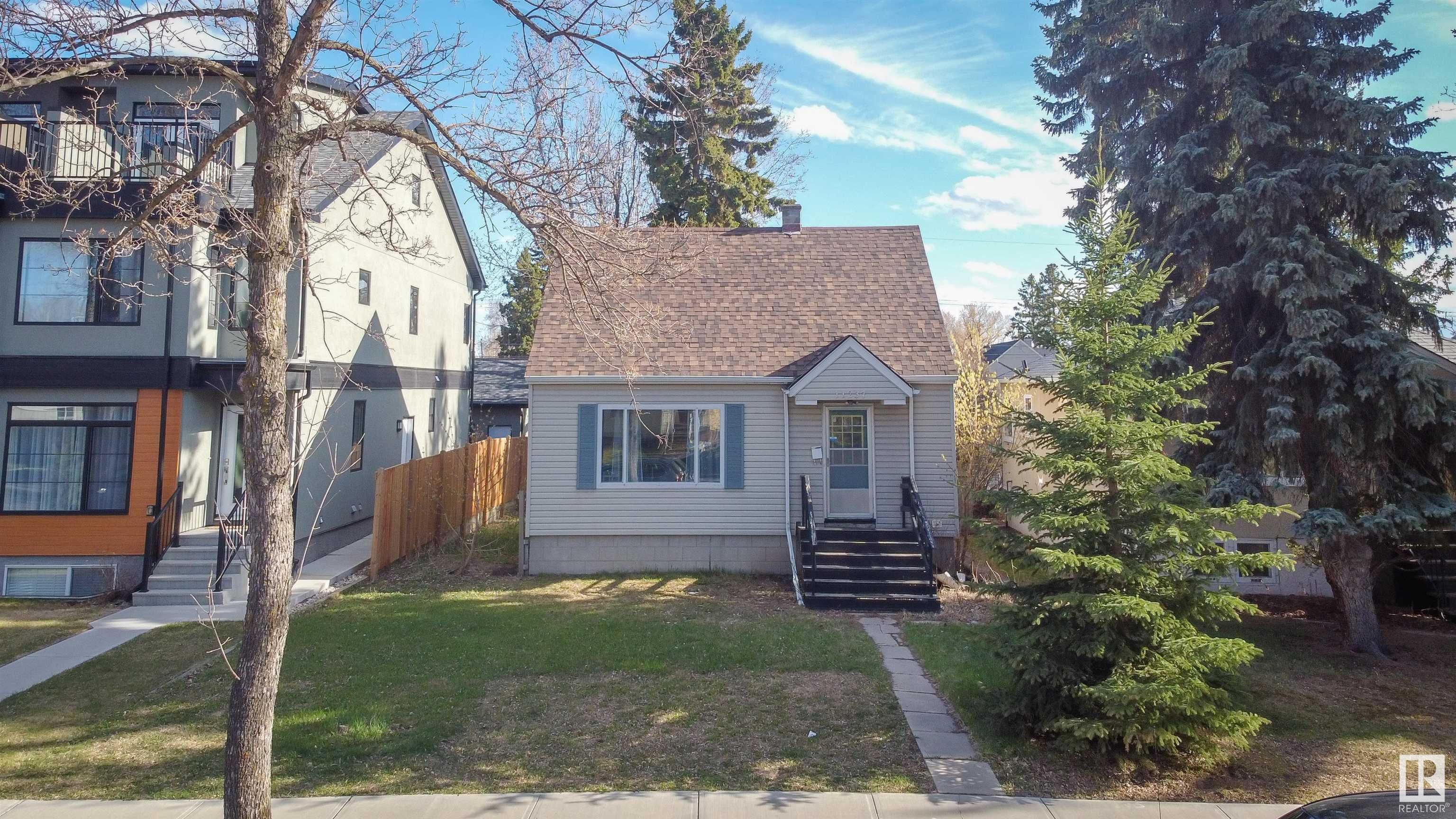 Main Photo: 11237 78 Avenue in Edmonton: Zone 15 House for sale : MLS®# E4293079