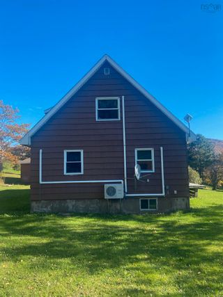 Photo 2: 51 Bayview Drive in Whycocomagh: 306-Inverness County / Inverness Residential for sale (Highland Region)  : MLS®# 202322949