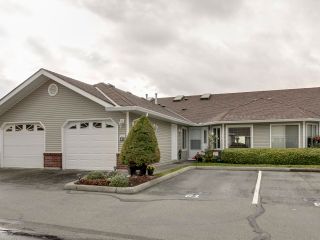 Photo 1: 61 1973 WINFIELD Drive in Abbotsford: Abbotsford East Townhouse for sale in "Belmont Ridge" : MLS®# R2733358