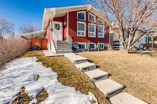Main Photo: 39 Shawcliffe Road SW in Calgary: Shawnessy Detached for sale : MLS®# A2110053